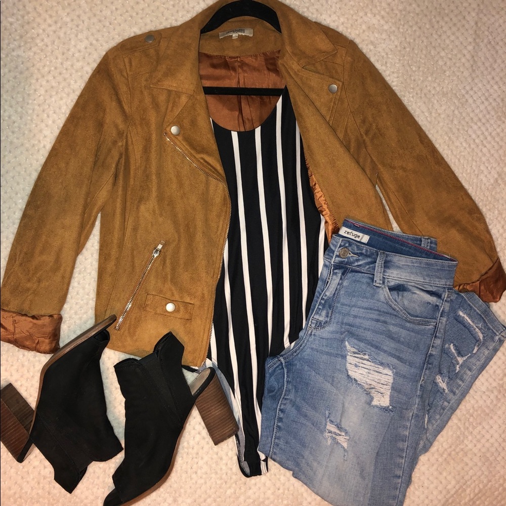 Charlotte Russe Bodysuit